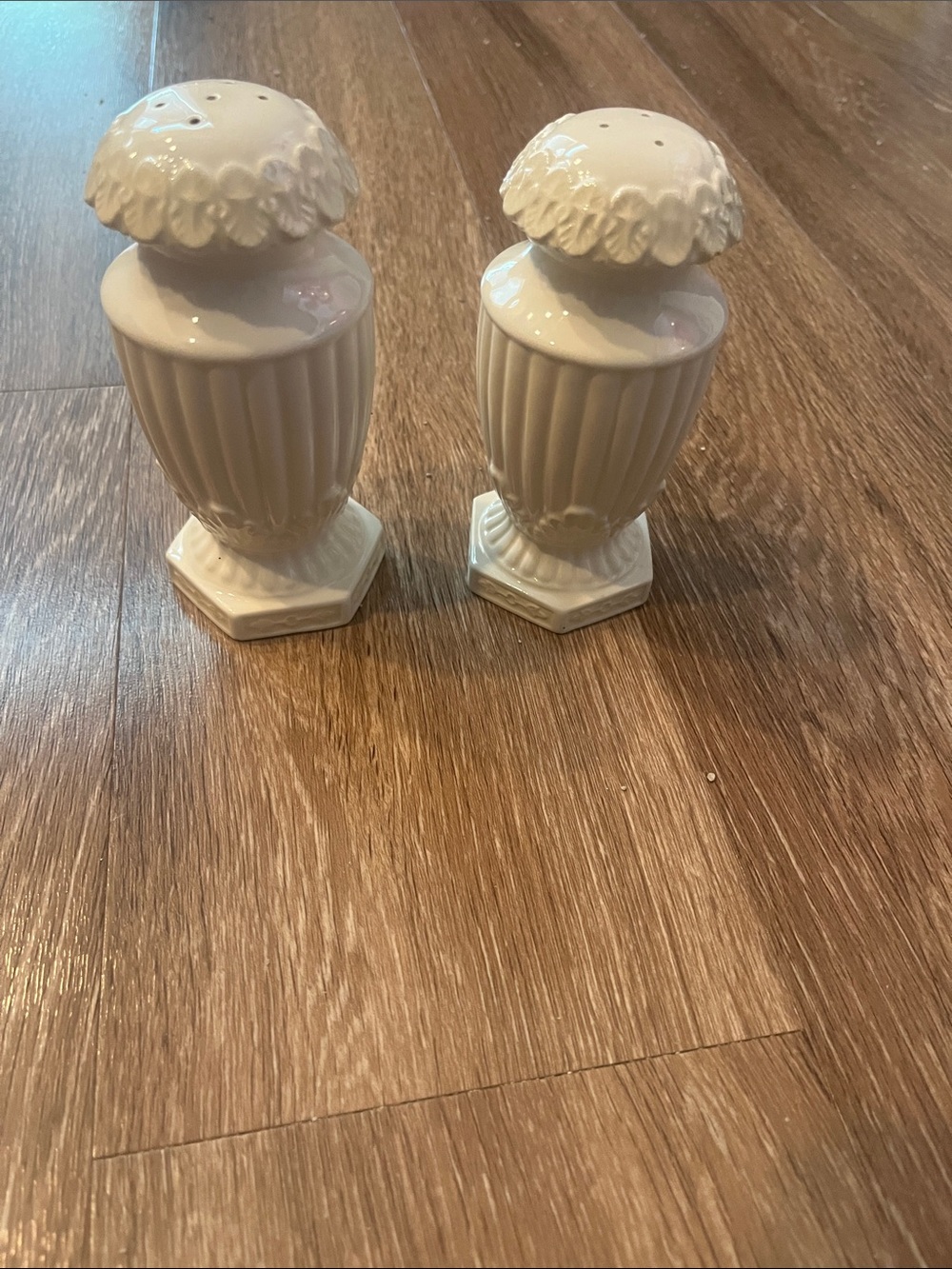 Lenox Butlers Pantry Ceramic Floral-Top Salt & Pepper Shaker Set